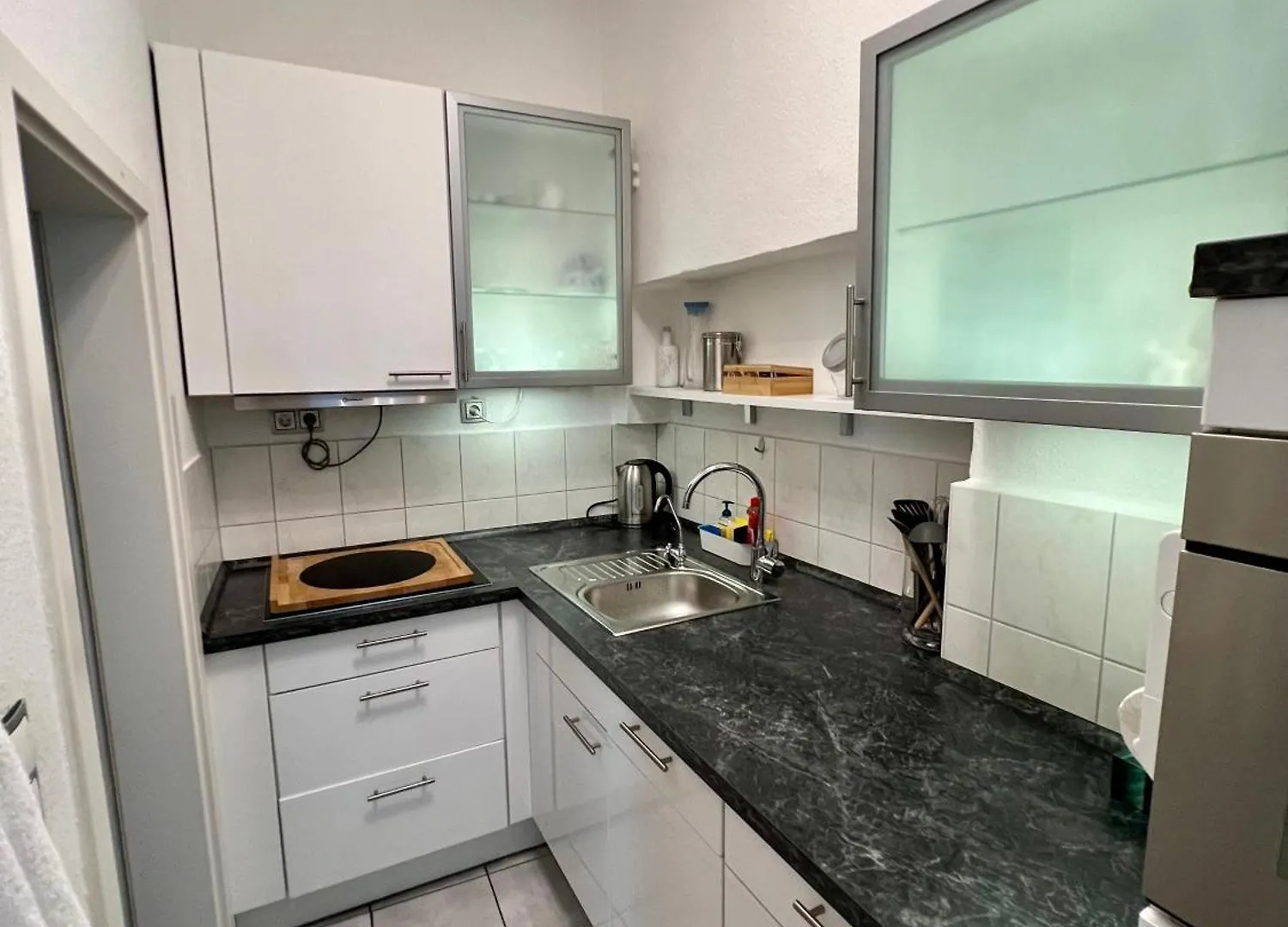 Sahara Hosting Apartments Nuernberg City Room 1 Homestay